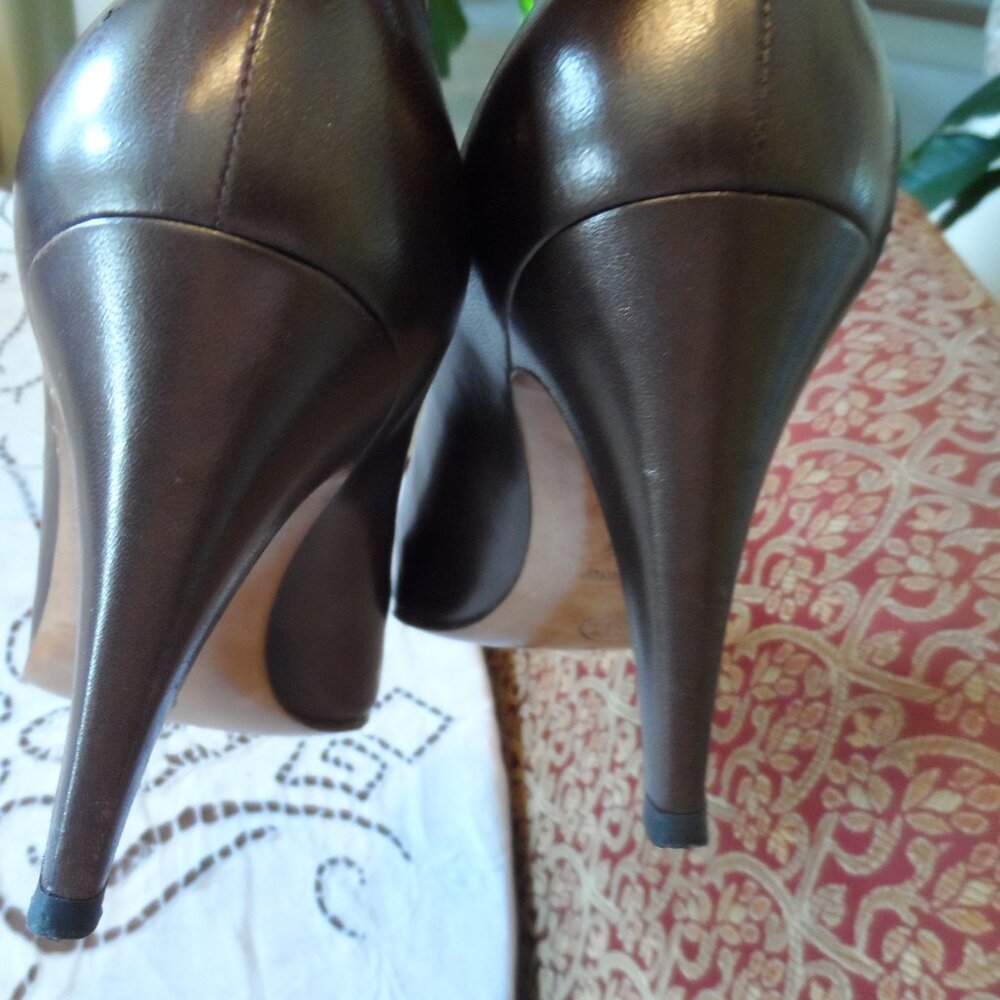 Chanel Light Brown Calf Leather Pumps w/Lizzard Trim cap Toe Size 38.5 - Picture 13 of 16